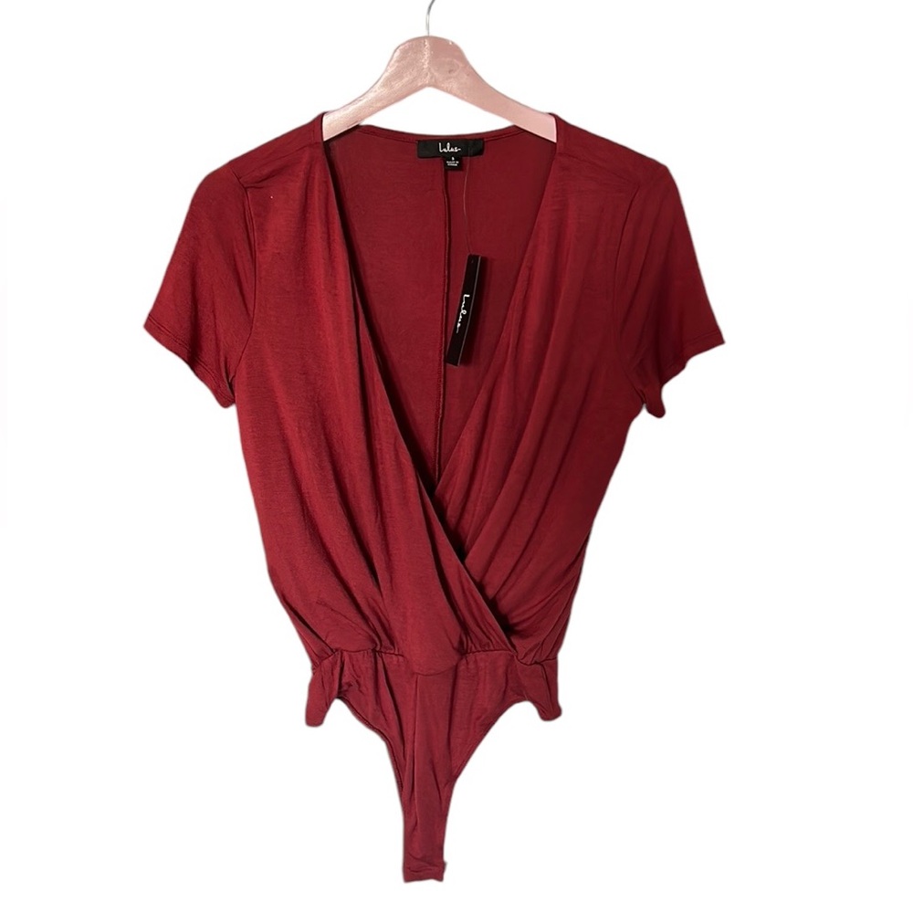 NWT Lulus Burgundy Rust Surplice Wrap Front V-Neck Short Sleeve Bodysuit - S